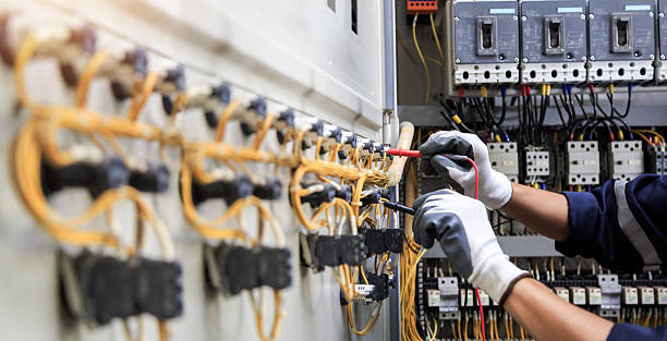 Professional Electrician technician working in Parkland, FL